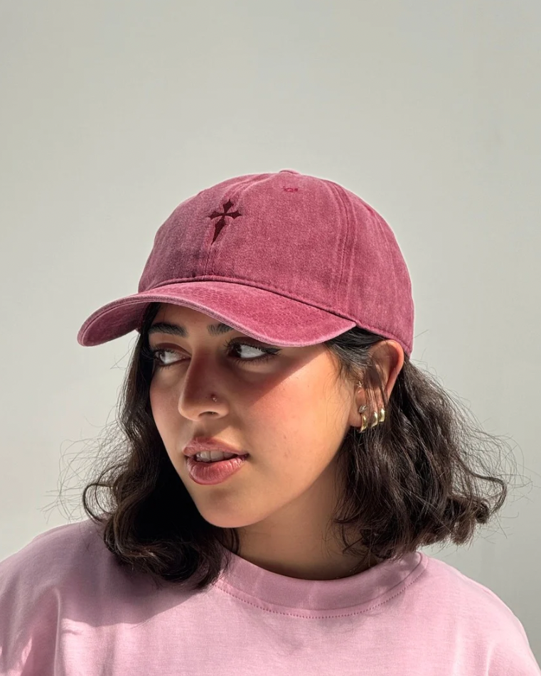 Washed burgundy cap