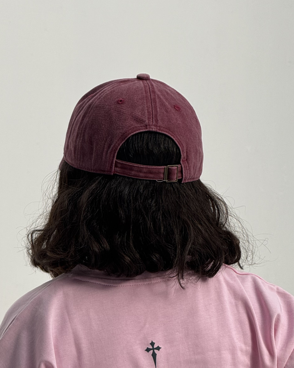 Washed burgundy cap